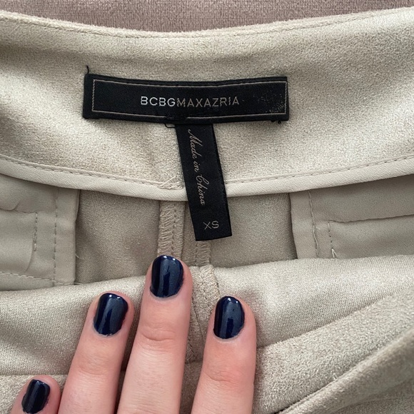 BCBG suede skort - Picture 2 of 4